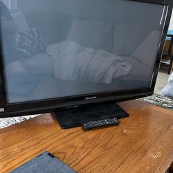 *Panasonic 40” TV* GREAT DEAL!