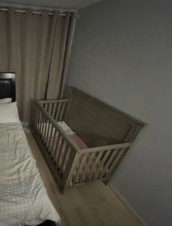 Baby crib