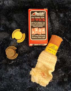 NIB Aladdin Wick, Aladdin Booklet, and 2 Wick Cleaners