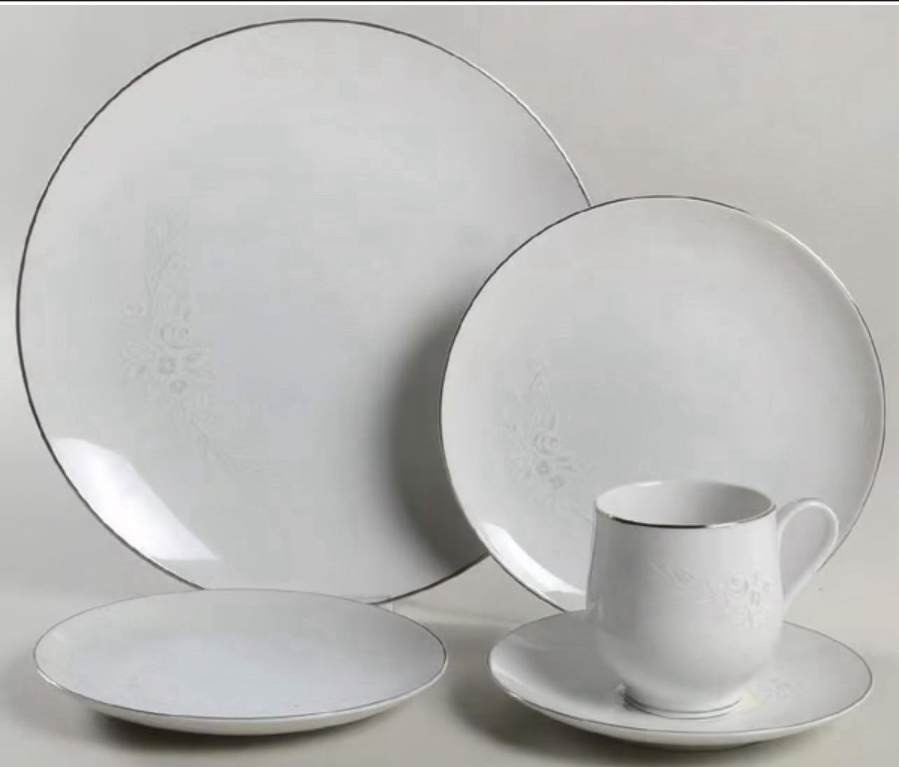 Sango of Japan china in the Cantata pattern #6202