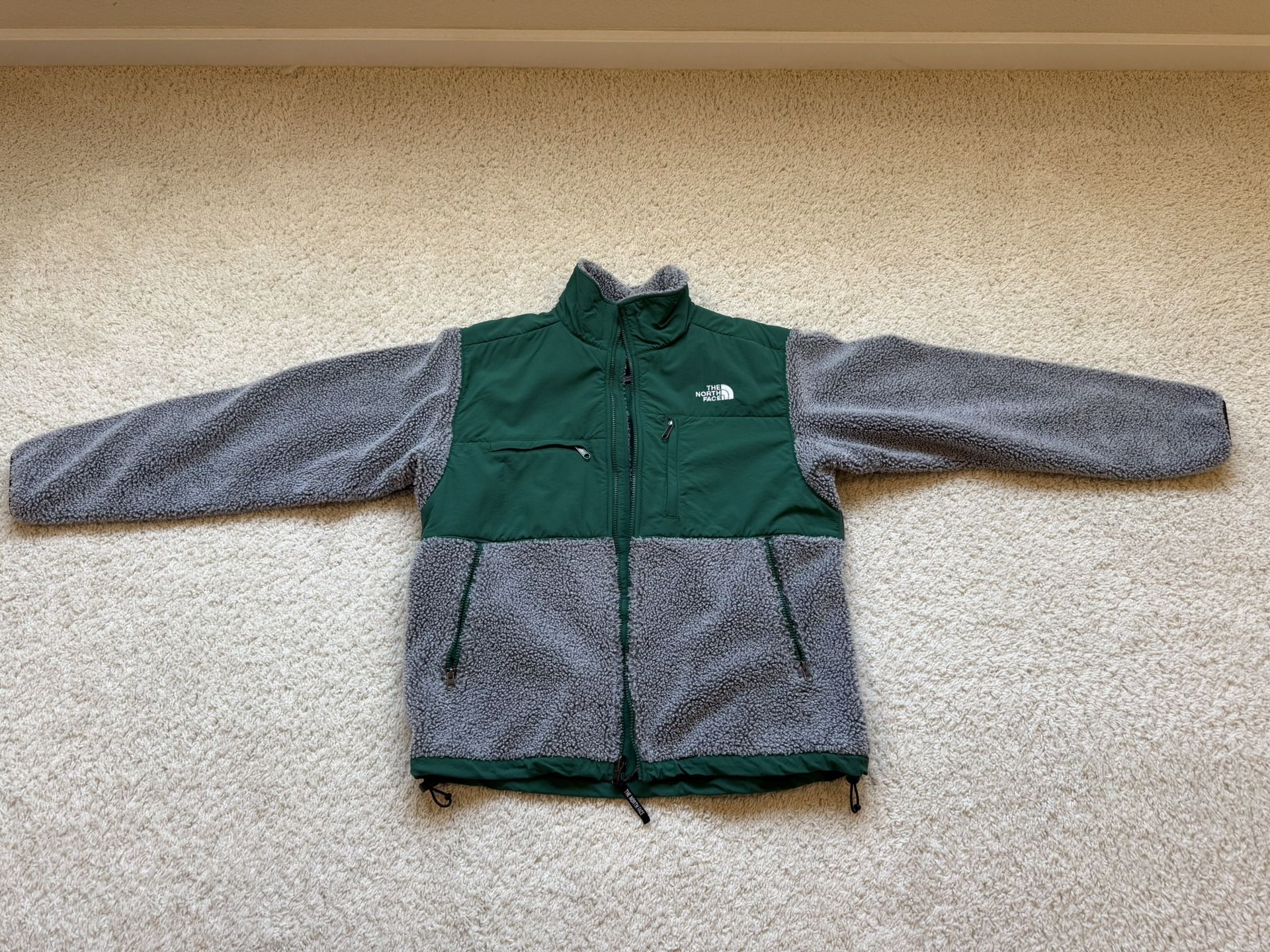 North Face Fleece Jacket - Size L - Men’s