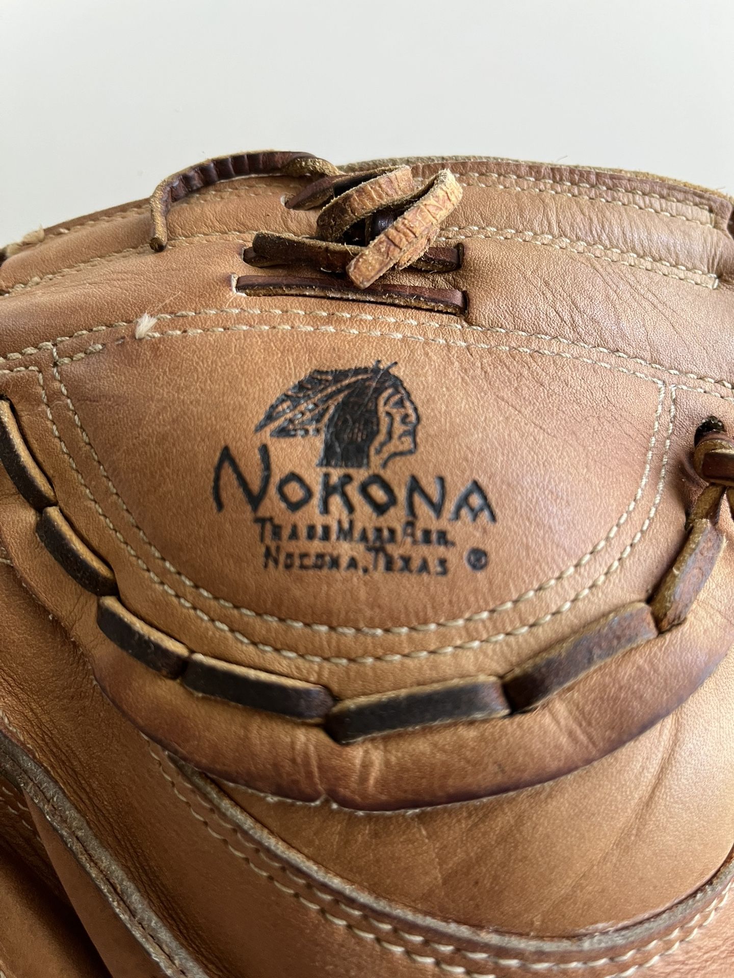 12” Nokona CM200 Professional Model Catchers Mitt