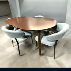 Beautiful 5 Pc Mid-century Modern Style Dining Set (New)