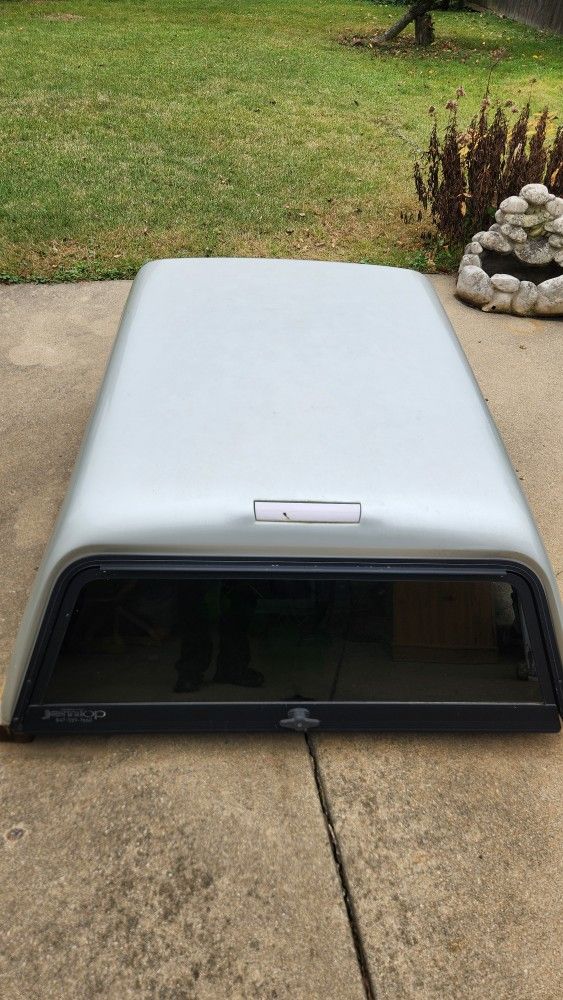 Silver Camper Shell For 2001- 2004 Tacoma Double Cab