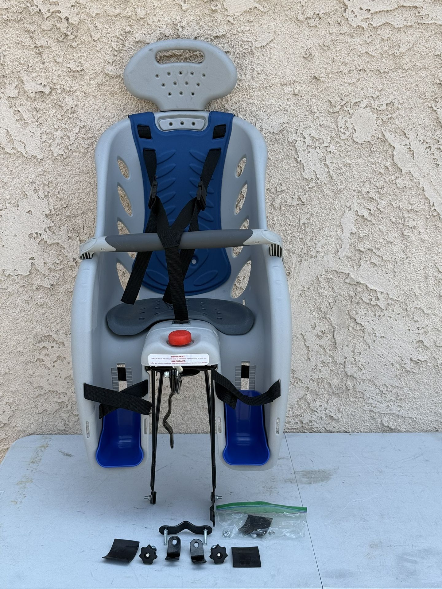 Schwinn Deluxe Ovation Bike Child Carrier Attachment