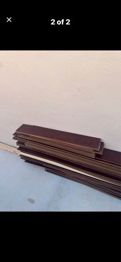 Laminate floor plank