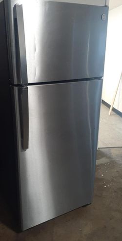 GE  Top Mount Stainless Steel Refrigerator Fridge
