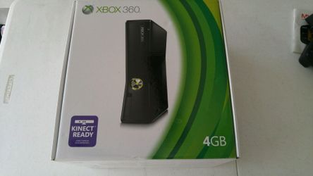 Xbox 360 4GB Like New