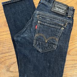 Men’s Levi’s Blue Denim Skinny Jeans Size 30w x 30L Like New Condition 