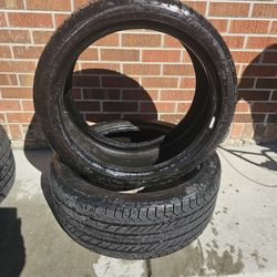 245 40 R19