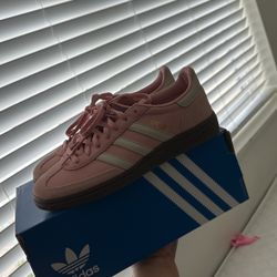 Women Adidas Spezial
