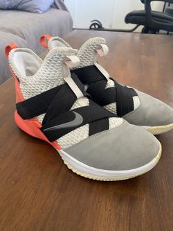 Nike Lebron Soldier 12 Men Size 10.5