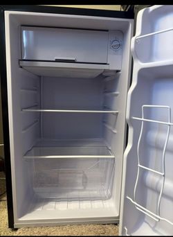 Mini fridge