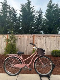 Huffy Marietta 26” Women’s Bike Comfort Cruiser Bicycle