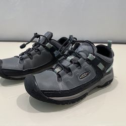 Keen Kids Waterproof Hiking Boots (Gray, Size 1)