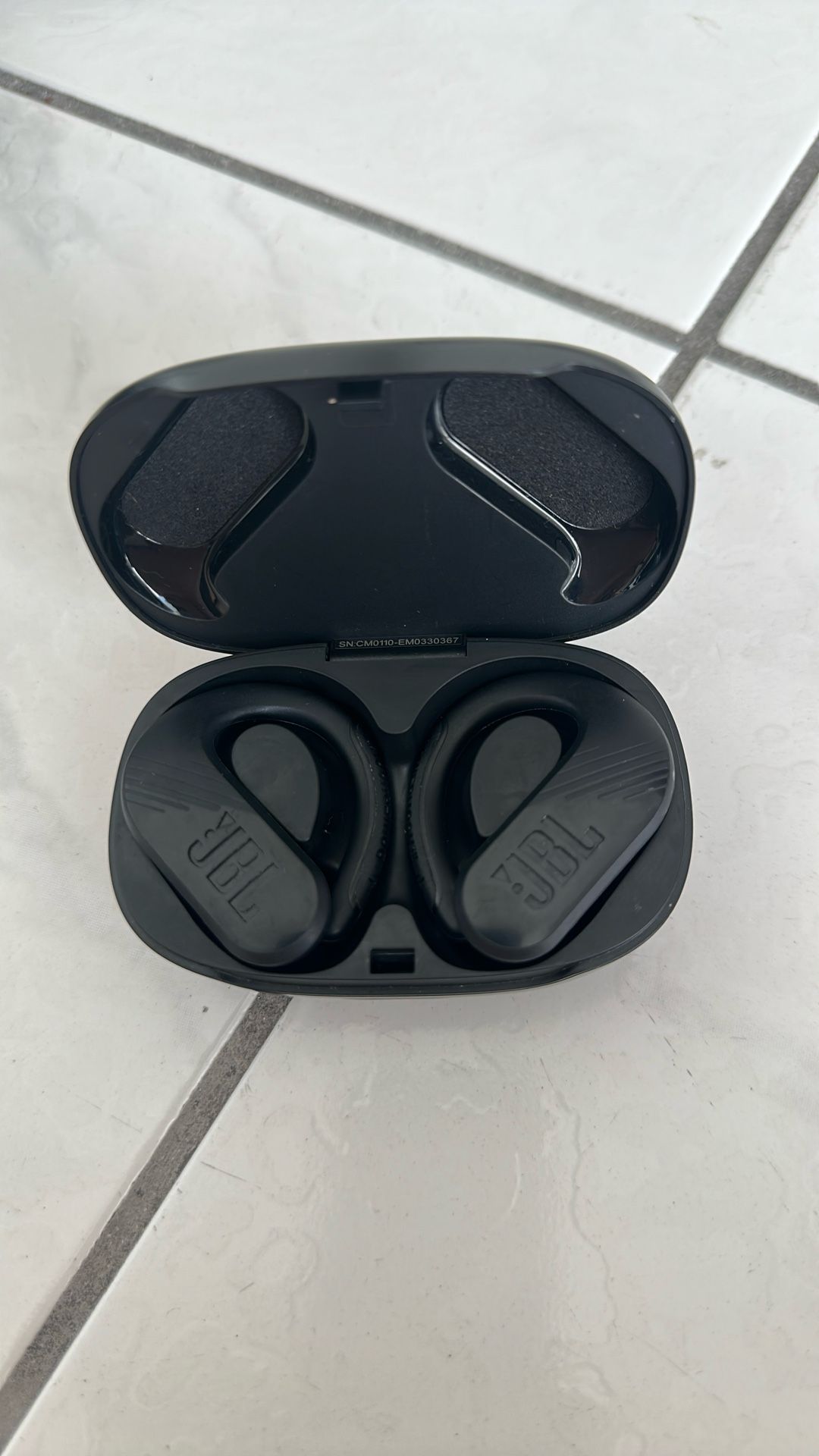 JBL Bluetooth Earphones 