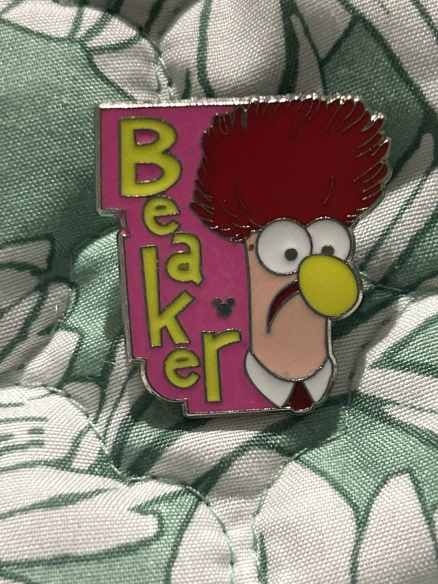 Disney Hidden Mickey Muppets Beaker Pin