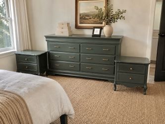 3-Piece Dresser and Nightstands