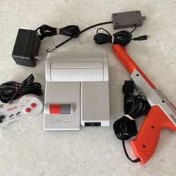 FS: NINTENDO (NES) Top Loader Bundle with 6 Games!