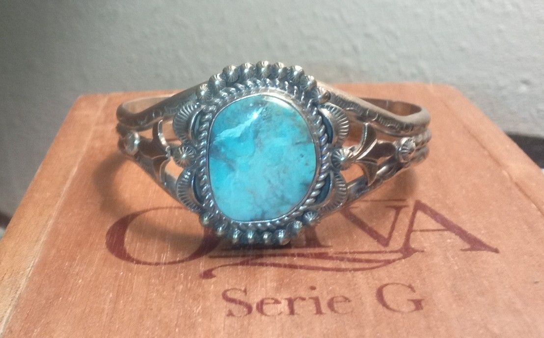 Cuff Bracelet 