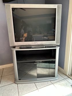 32 inch CRT TV