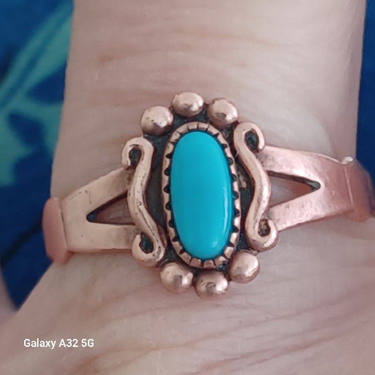 Vtg.Native COPPER & TURQUOISE RING- SZ8