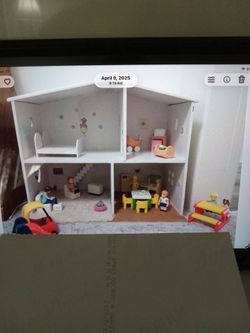 toy doll house