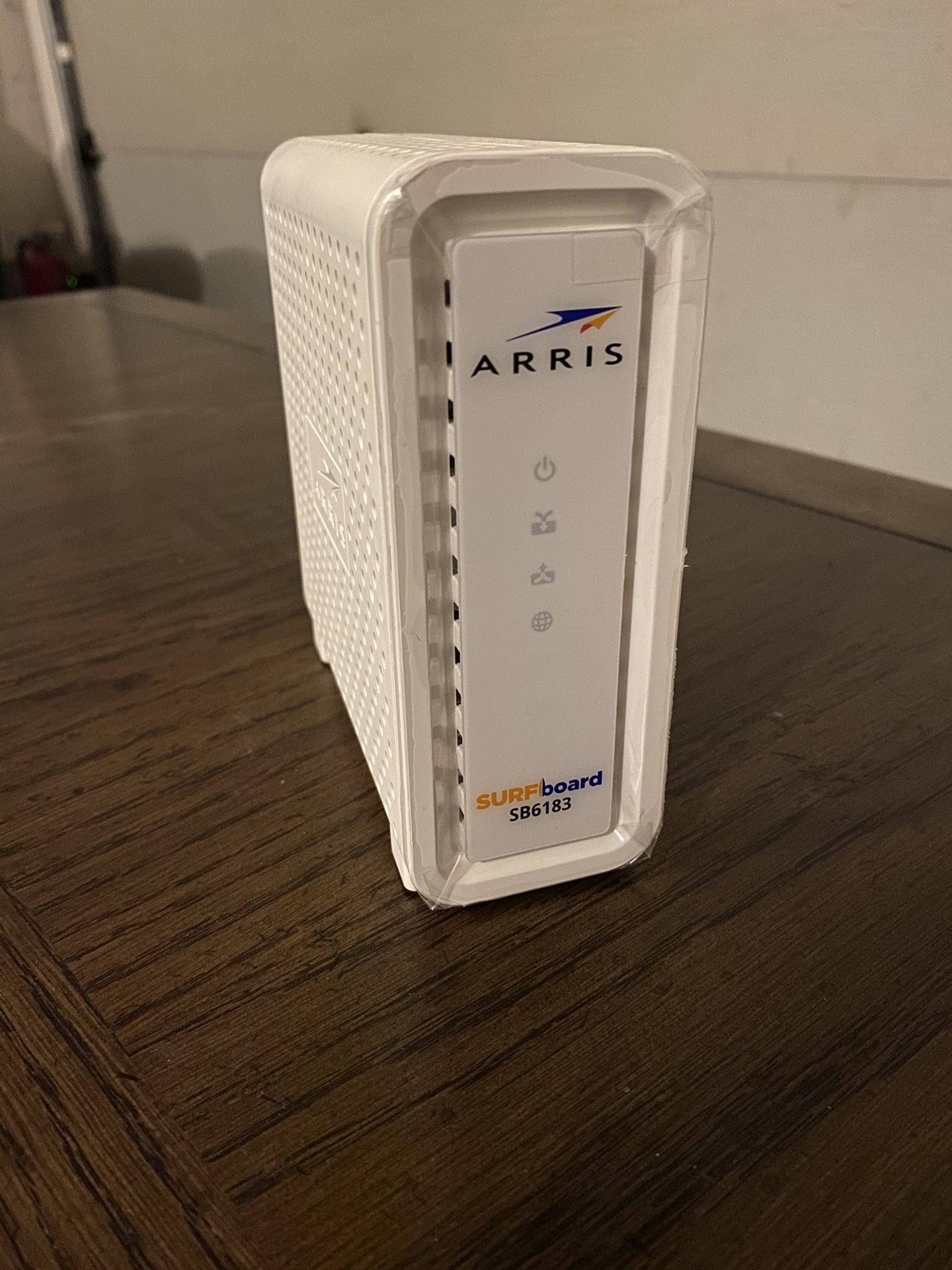 Arris SB6183 cable modem