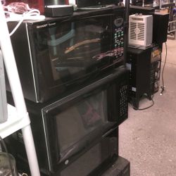 All size microwaves in good working condition