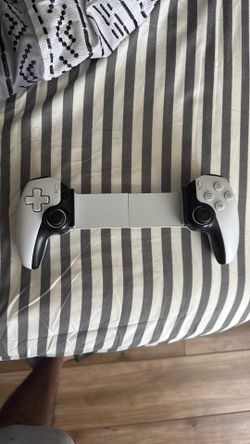 Bluetooth gaming controller