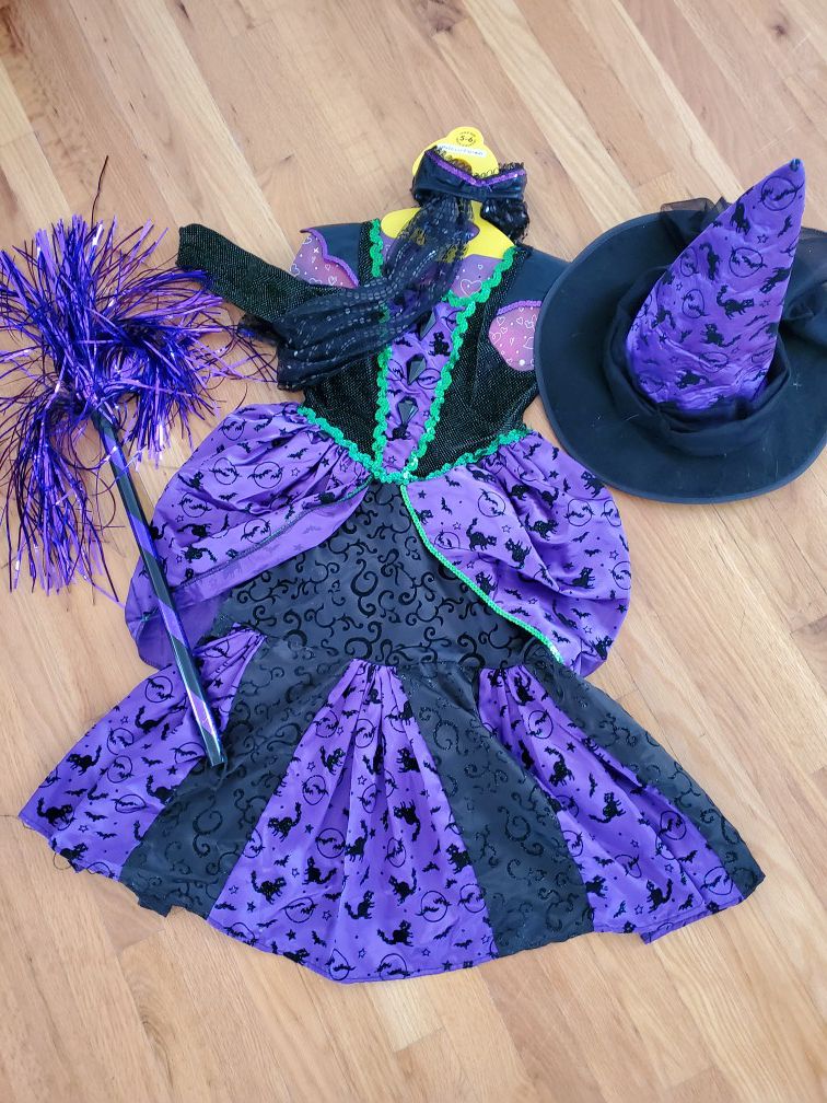 Lil witch dress size 5n6