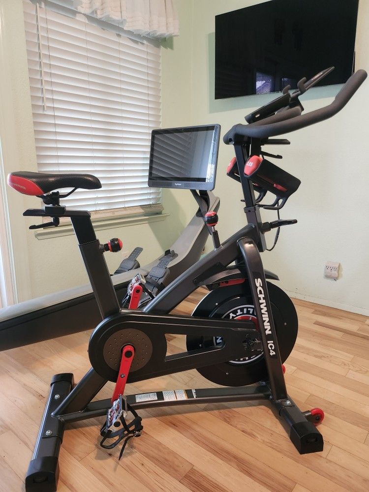 Schwinn IC4