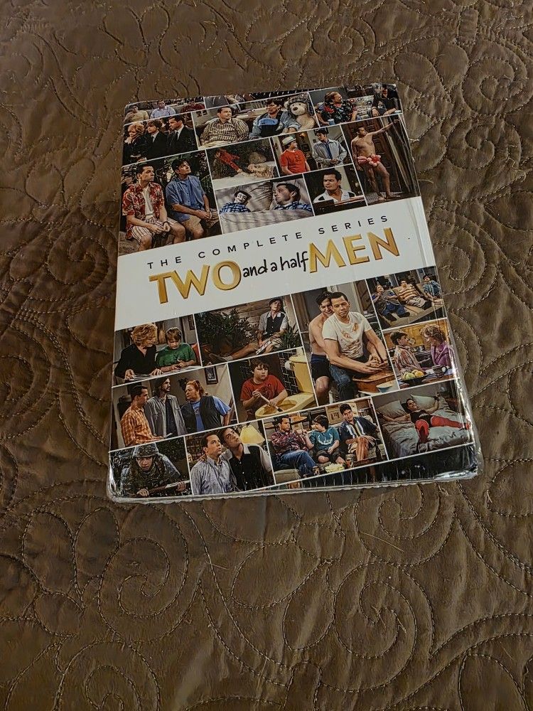 Two and A Half Men the Complete series DVD Set Seasons 1-12 Open Box New 