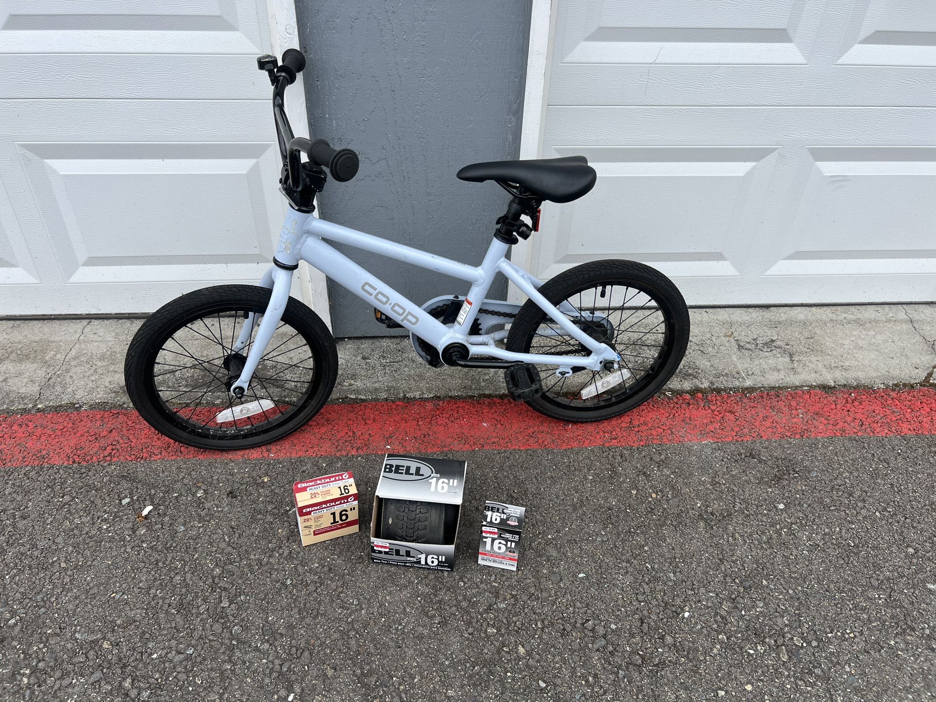 Co-op 16 Inch Kids Bike.