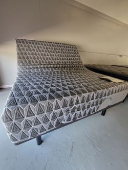 Adjustable Bed + 12” Memory Foam Mattress – Floor Model Deal