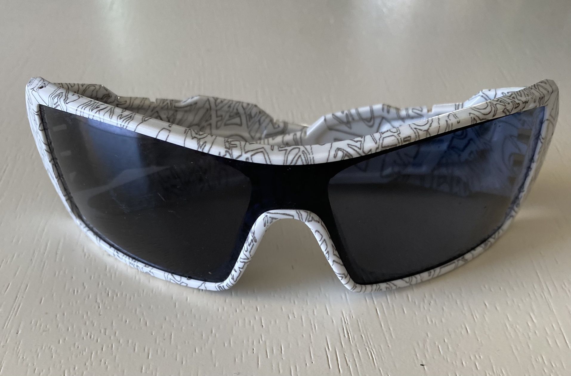 Oakley Rare Oil Rig Sunglasses White Text Grey