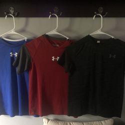 Boys Under Armour Youth Medium Shirts