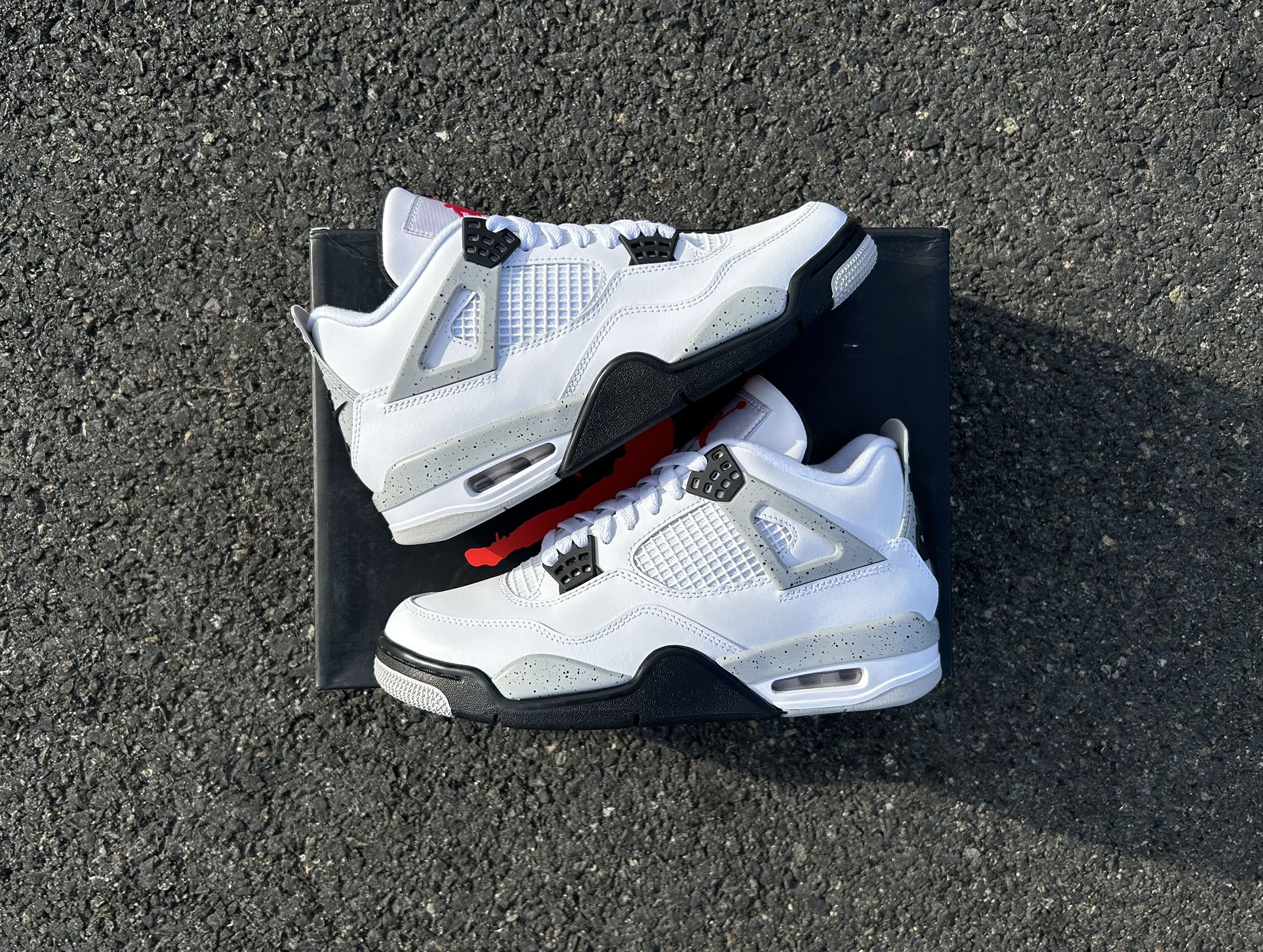 Jordan 4 White Cement (2016)