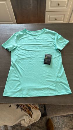Nike Pro Dri-fit Slim Fit Women’s Shirt