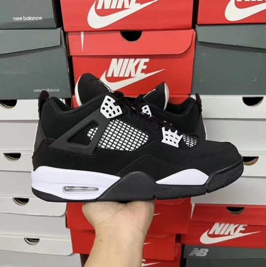 Jordan Air Jordan 4 Retro “White Thunder” Leather Anti-slip Mid-top Retro Basketball Shoes Men's and Women's Black and White