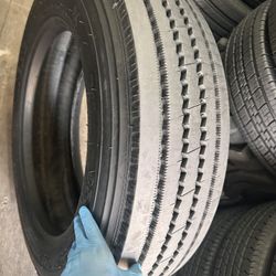 255/70/22.5 Michelin 