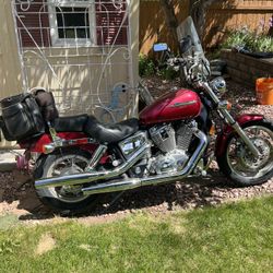 2005 Honda Vt1100