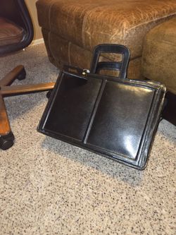 Leather expandable briefcase