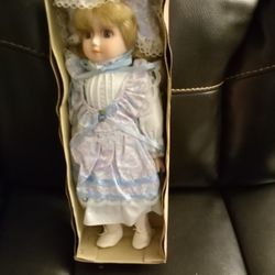 Brinn's Collectible Porcelains