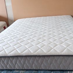 Queen Size Mattress (Colchon Queen Size)