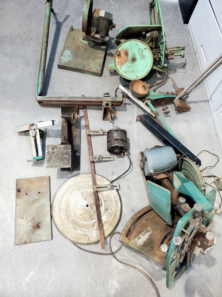 Foley Automatic Retoother Model 332 and Automatic Saw Filer Model 387

