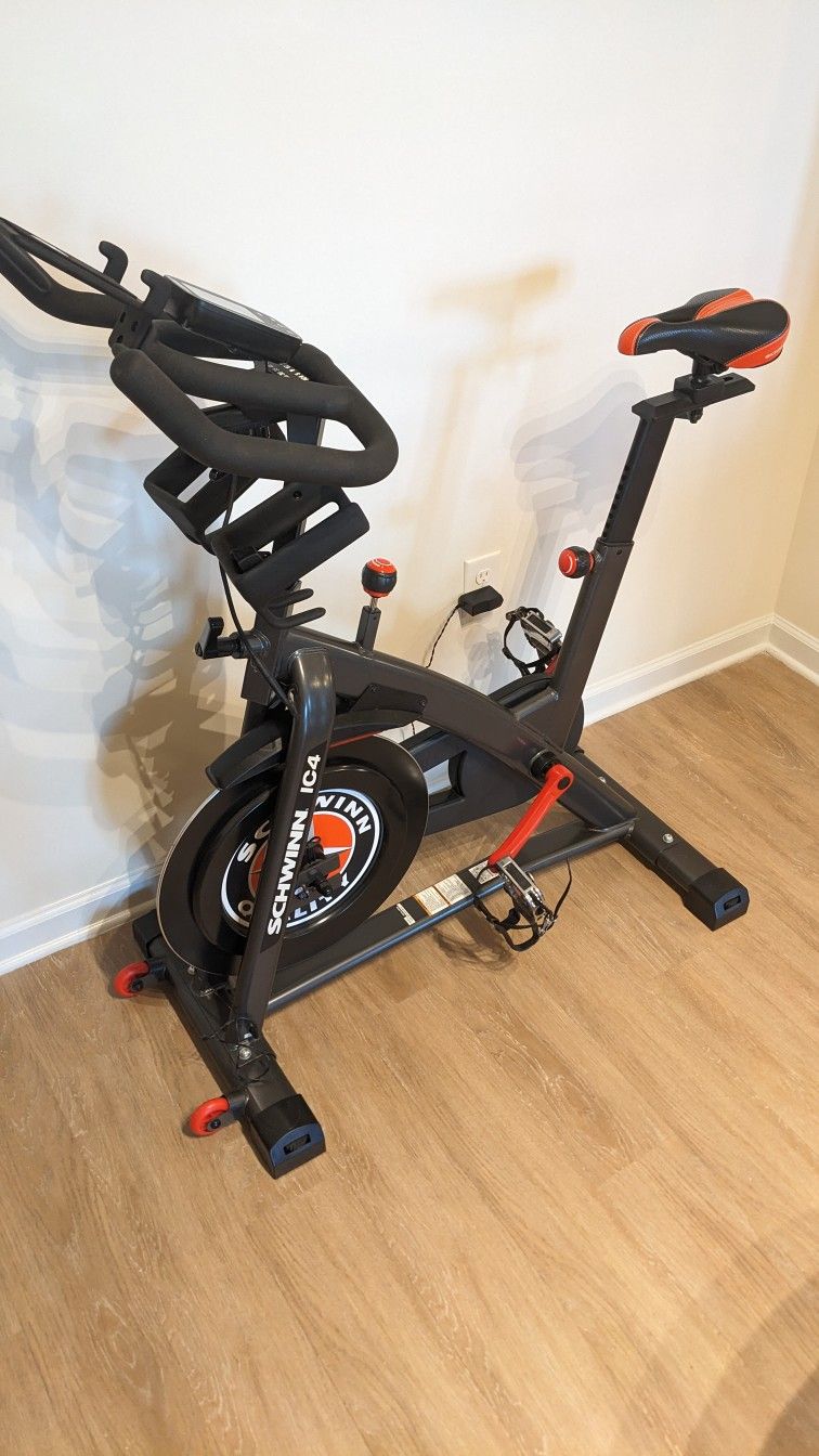 Schwinn IC4 Spinning Bike