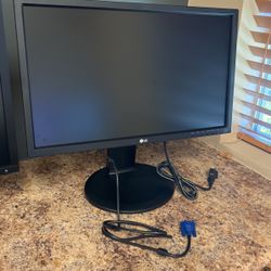 LG 22” Computer Monitor 