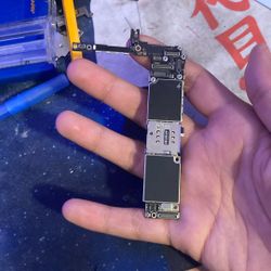 iPhone Motherboard 