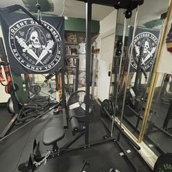 Titan Fitness Lat Pull Down